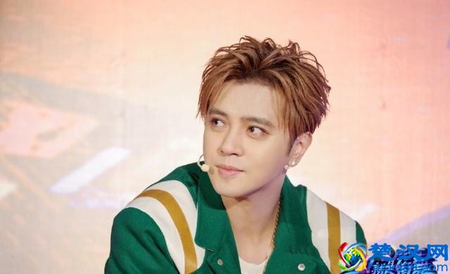 盘点明星三白眼长相:李易峰凶、王祖贤妖,王宝强憨!