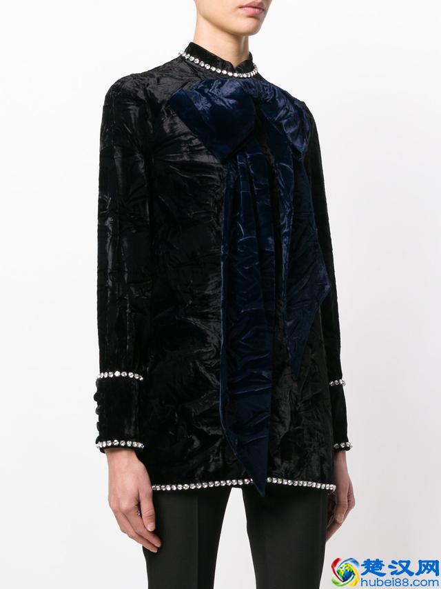 不看亏大了！丝绒面料衣服选择指南