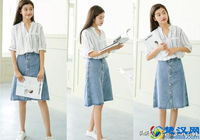 最流行穿牛仔半身裙，搭配这几件上衣又瘦又美！