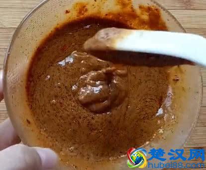 烧饼你吃过吗？蓬松酥脆，酱香味十足，吃多了也不会油腻