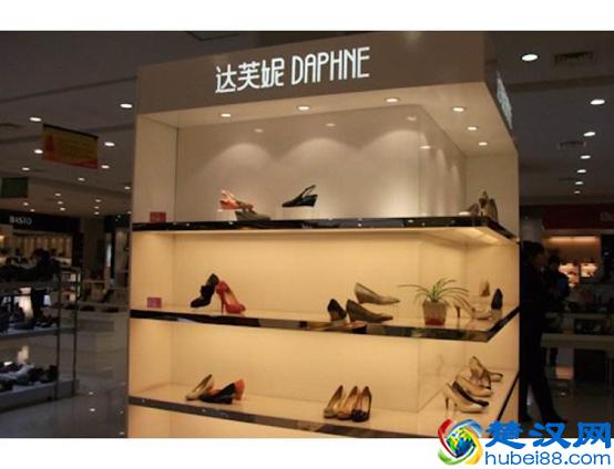 中国十大女鞋品牌简介