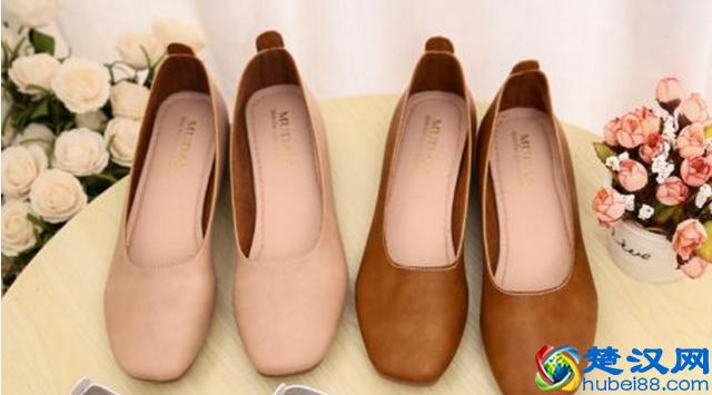 撞衫不可怕鞋丑就尴尬，中年女性鞋品比衣品更重要，鞋类搭配推荐