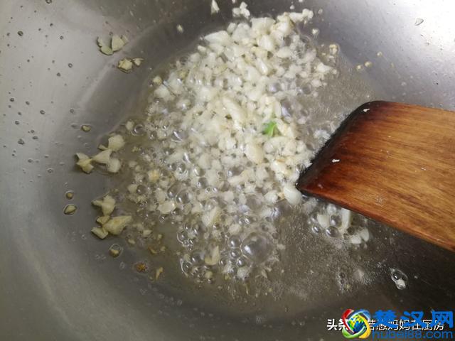 饭店的凉拌皮蛋为什么好吃？学会调凉拌汁是关键，夏天拌啥都好吃