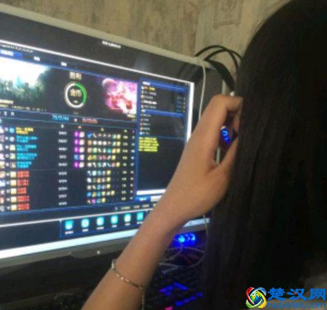 英雄联盟：为什么那么多玩家喜欢“人机模式”？多少把能上王者？