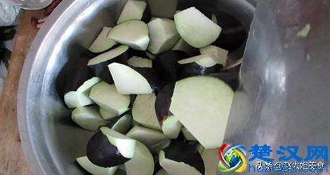 茄子怎么做最好吃？赵大姐分享红烧茄子做法，简单美味，好吃不贵