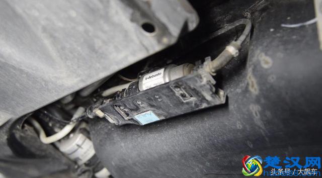 虽然夏朗底盘还是老平台，但用料水平可比现款大众强多了