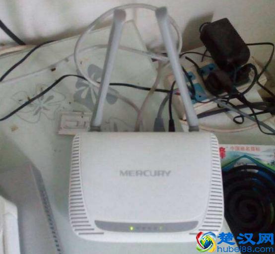 为什么家里百兆网速有时也很慢？问完师傅，才知没打开它