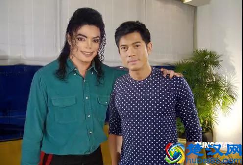 来看看深受迈克杰克逊影响的巨星有哪些？