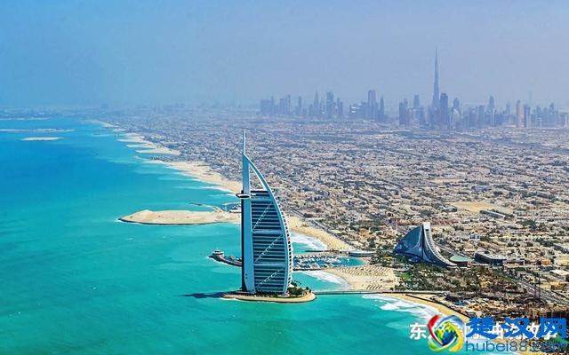 迪拜人到底有多富裕？看到他们的菜市场，网友：差距真大