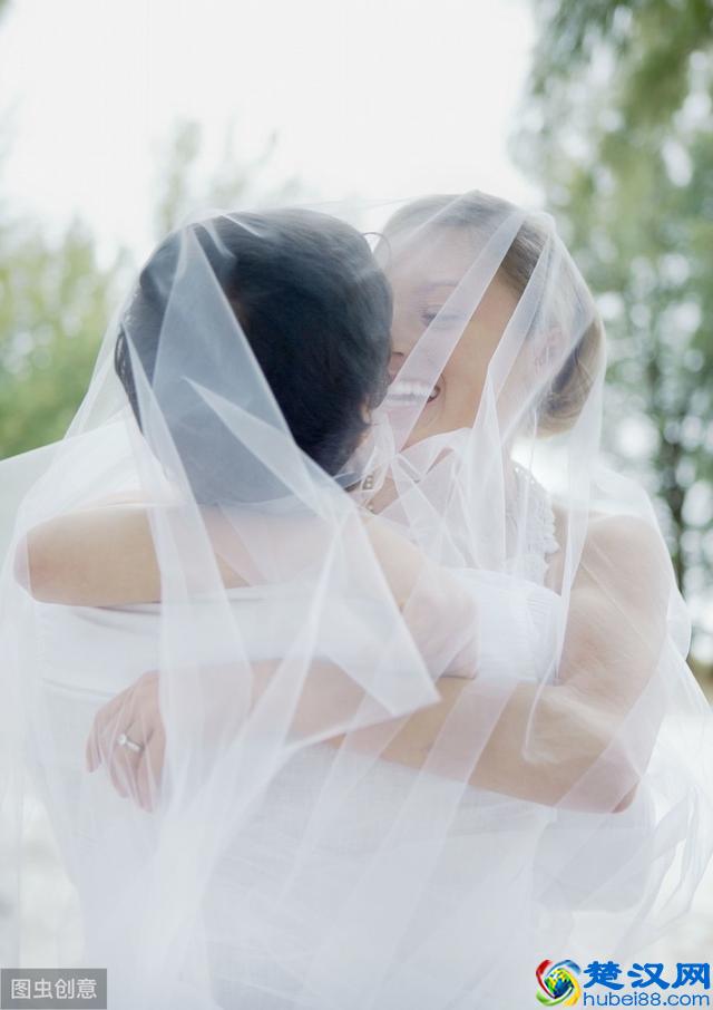 领结婚证需要经过哪些流程？要准备些什么材料？