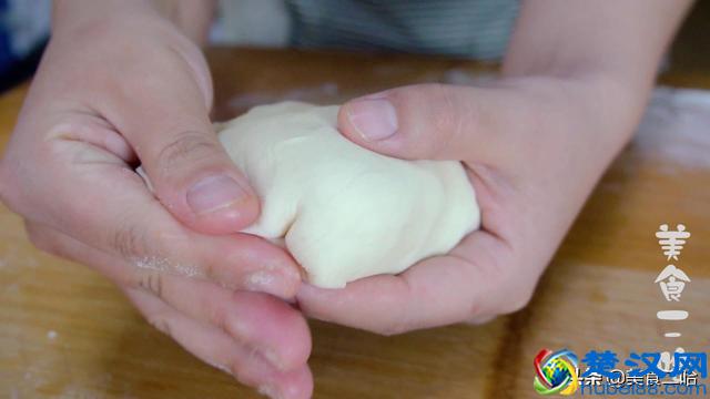 家常烙饼好吃有诀窍，教科书式详细讲解，松软千层凉了不硬