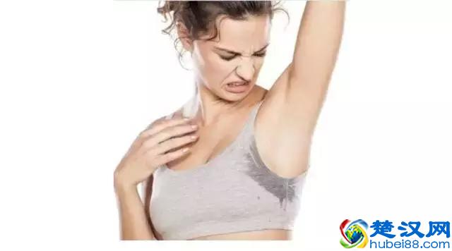 腋窝爱出汗，7个办法能搞定！