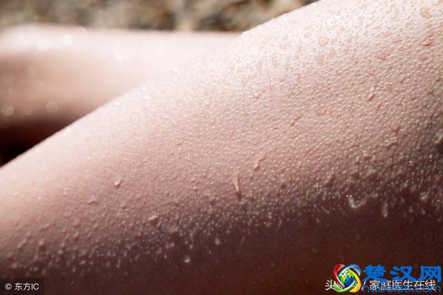 满身“鸡皮肤”，夏天不敢露？这四个方法可以治