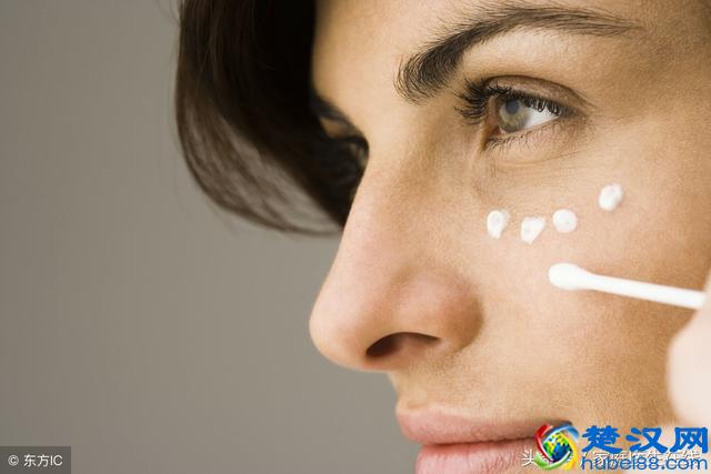 眼角有皱纹怎么办？别紧张，可以用这5个小方帮助调理