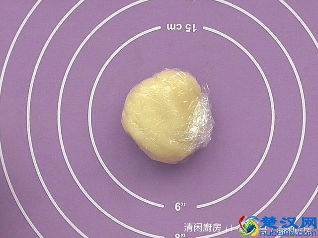 自制冰皮月饼的做法，只教饼皮制作，内馅根据自己口味自定