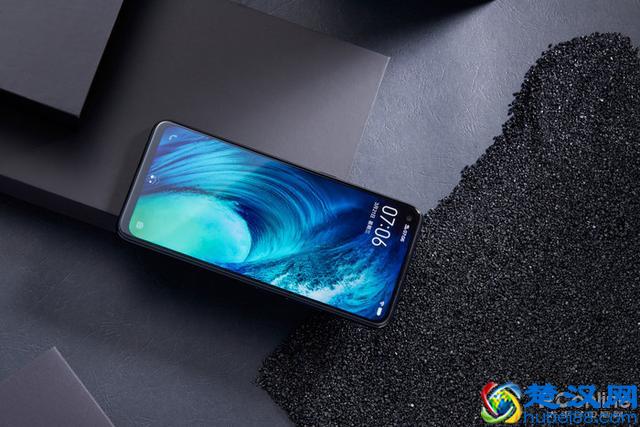 性能够用还不贵，这些高性价比手机值得入手