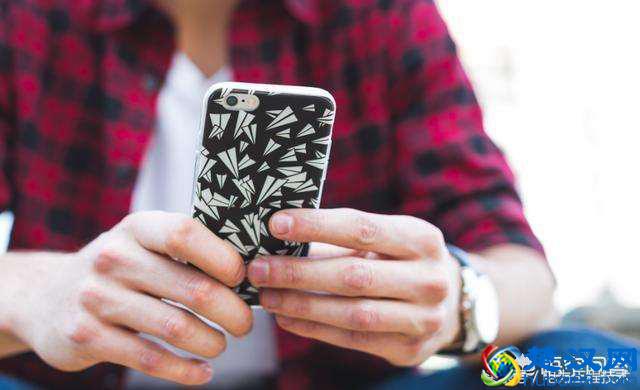 手机中的飞行模式，是干什么的？开启模式后，手机有什么变化？