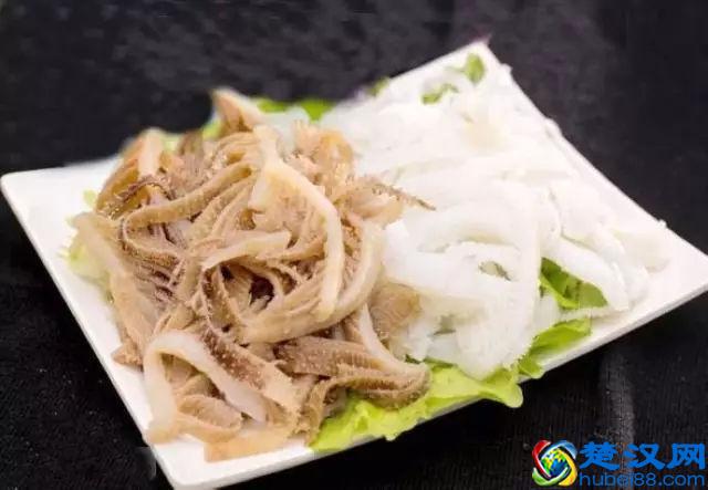 毛肚和百叶有什么区别？千万别告诉我一黑一白