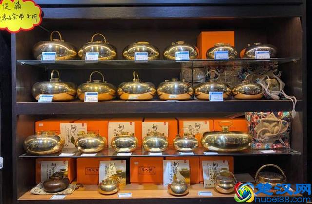 汤婆子界也有鄙视链！这个老上海家家都有的“取暖神器”，十分“鄙视”热水袋