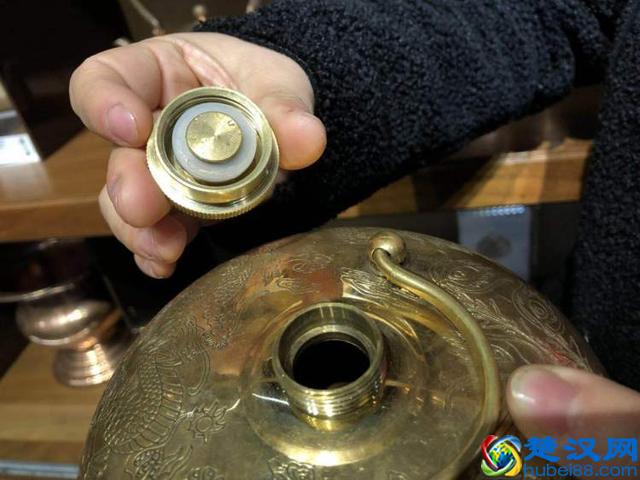 汤婆子界也有鄙视链！这个老上海家家都有的“取暖神器”，十分“鄙视”热水袋