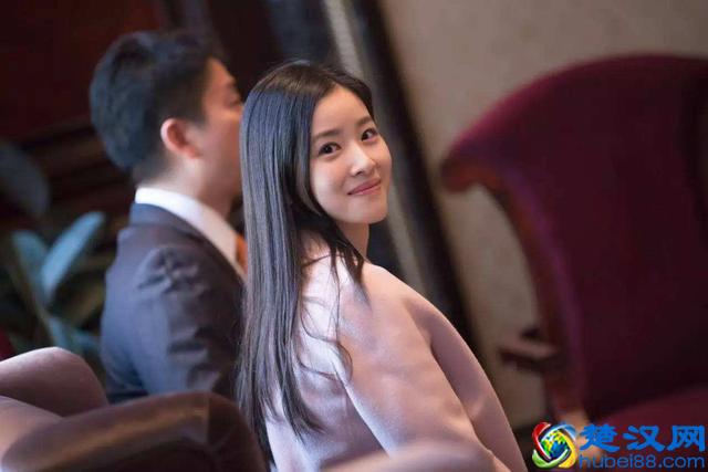 奶茶妹妹章泽天为什么走红？还记得奶茶妹妹怎么火遍全国的吗？