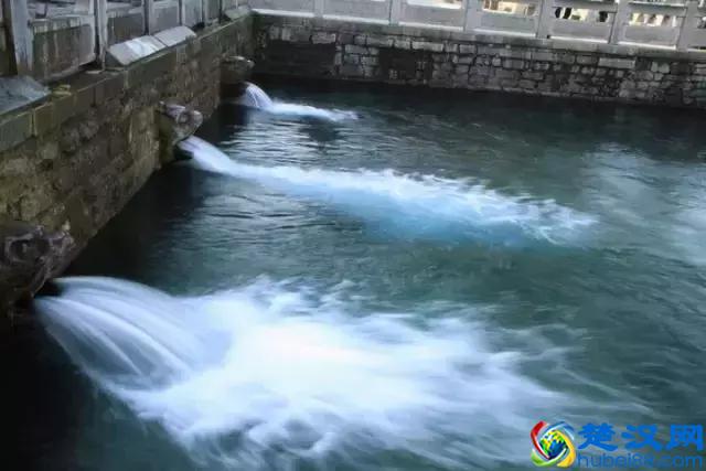 济南为什么叫泉城？