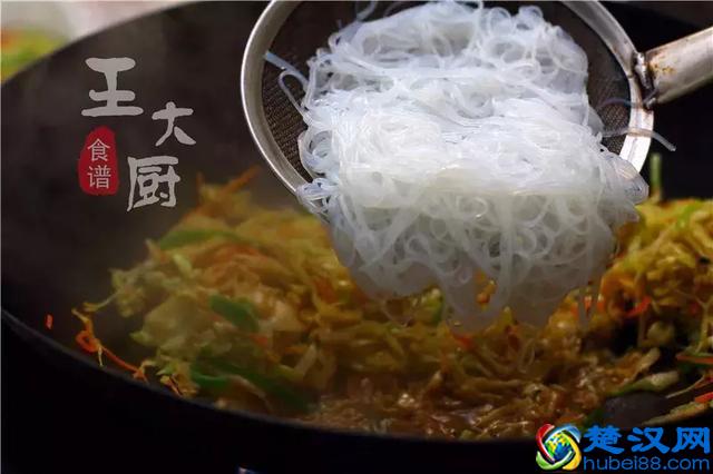 切得细丝丝的大头菜炒粉丝，居然能这么好吃！