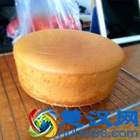 初学者的8寸戚风蛋糕的做法步骤