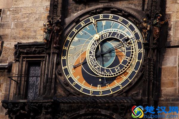 土豪买奢侈表是什么心态？最后一句说得真好！