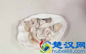 红烧鲢鱼的家常做法，简单两步好吃入味，零厨艺也能看一遍就会