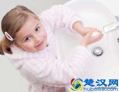 油性皮肤如何去痘痘，油性皮肤长痘用什么护肤品