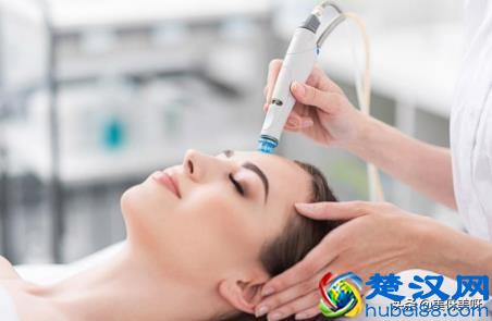 油性皮肤如何去痘痘，油性皮肤长痘用什么护肤品