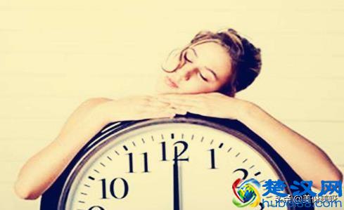 油性皮肤如何去痘痘，油性皮肤长痘用什么护肤品