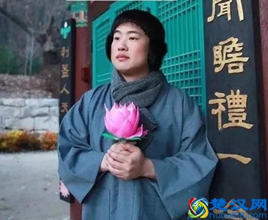 如何让红色痘印、黑色痘印消失地快点｜三大要点请记住