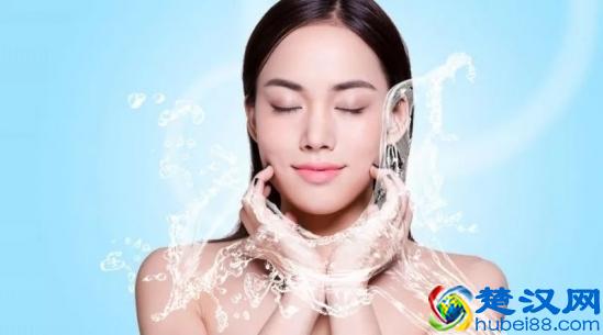 脸部毛孔粗大是什么原因？