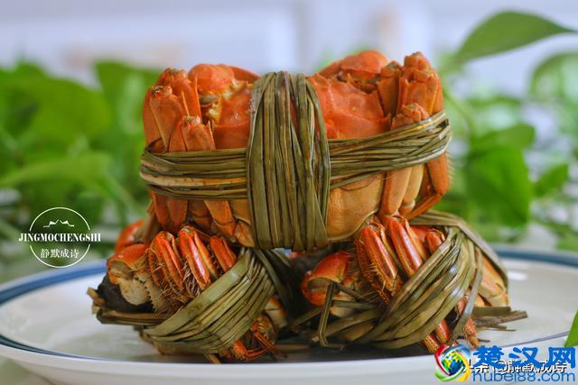 大闸蟹蒸几分钟合适？记住两个数字，螃蟹肉嫩不柴超鲜美