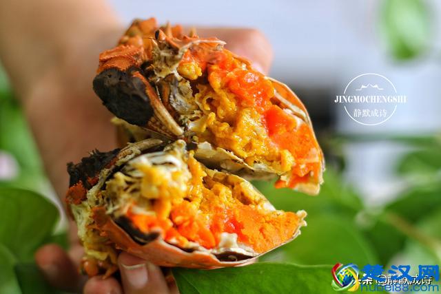 大闸蟹蒸几分钟合适？记住两个数字，螃蟹肉嫩不柴超鲜美