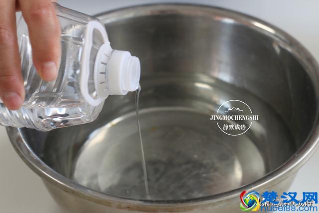 大闸蟹蒸几分钟合适？记住两个数字，螃蟹肉嫩不柴超鲜美