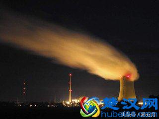 核电站所使用重水是什么水？能不能用普通水代替？