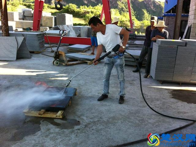 为什么高压清洗机可以做到无损清洗？