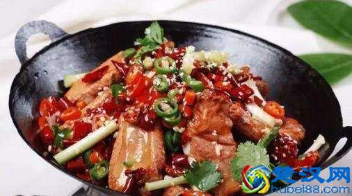 香辣干锅鸡翅、干锅香辣虾,5种超好吃的香辣干锅做法!