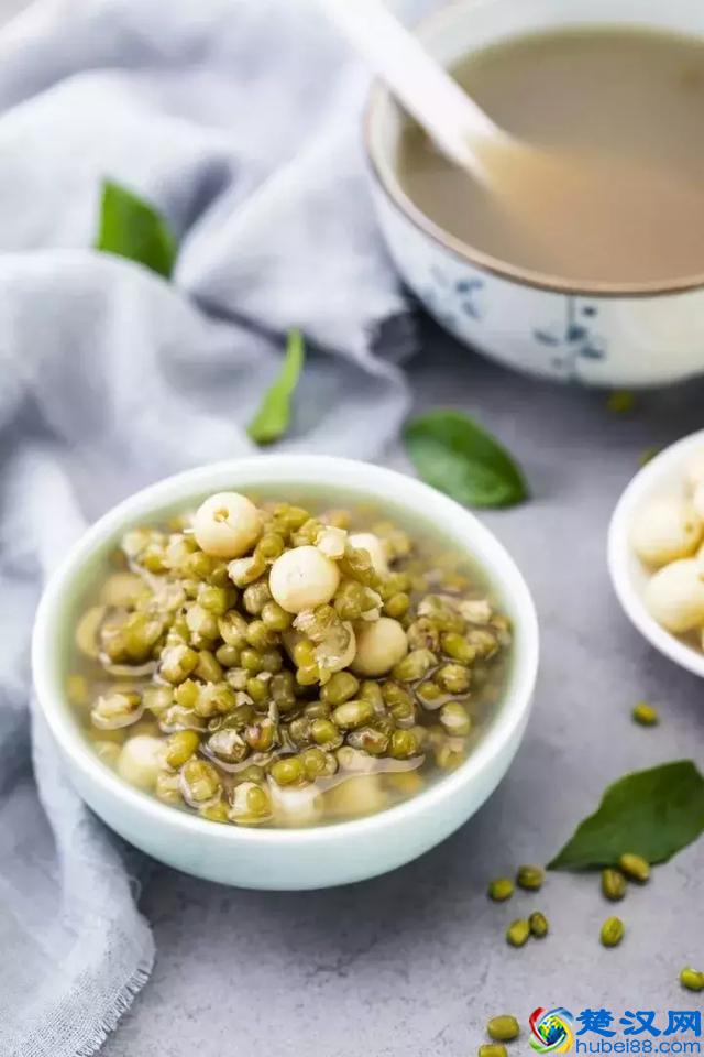 体内上火了，别轻易服药，不管哪的火，吃它就可以！