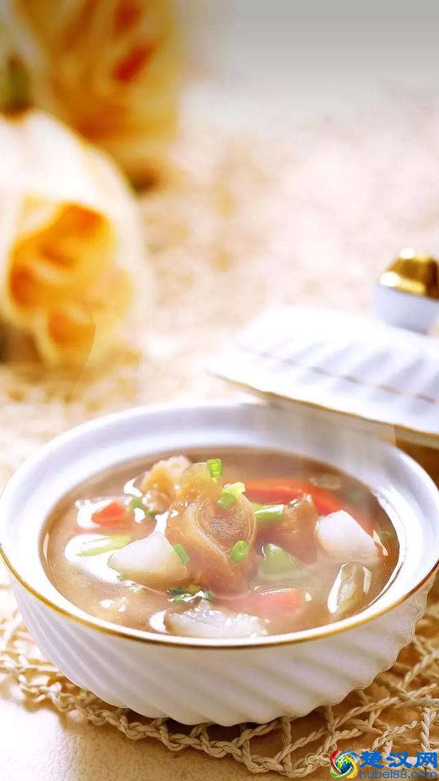 体内上火了，别轻易服药，不管哪的火，吃它就可以！