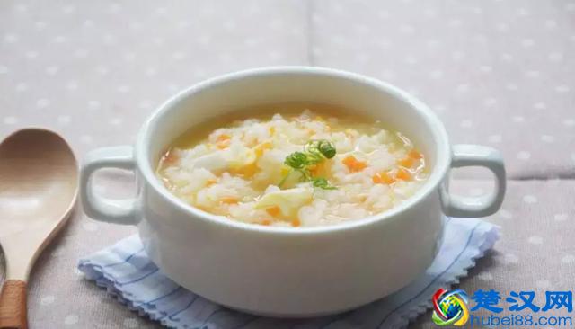 体内上火了，别轻易服药，不管哪的火，吃它就可以！