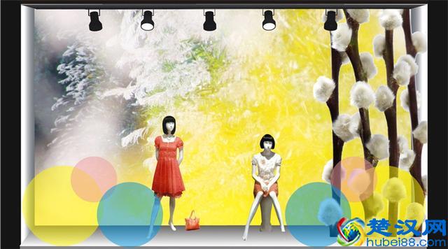 少女的酥胸？迷人的眼眸？橱窗陈列是服装店铺的什么？