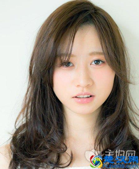 9款适合发量少的女生发型推荐