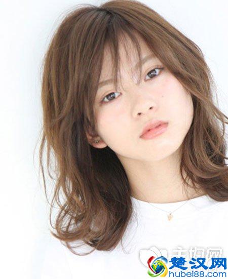 9款适合发量少的女生发型推荐