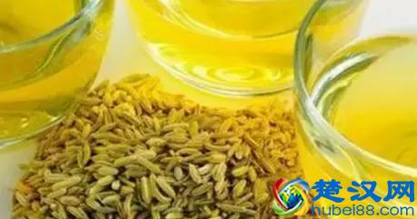 冬天常喝蜂蜜好处多,但医生劝告:这3类人一口也不能吃!