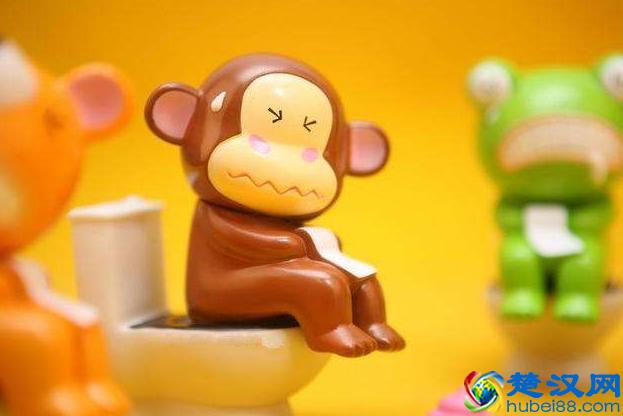 冬天常喝蜂蜜好处多,但医生劝告:这3类人一口也不能吃!