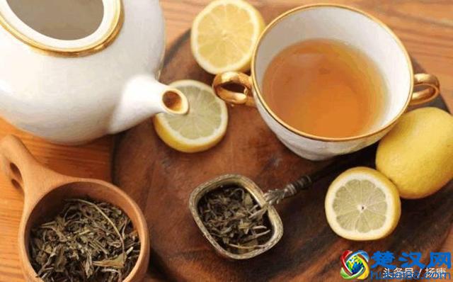 原来常耳鸣是这些因素造成，按揉这两个穴位可很好的缓解耳鸣症状